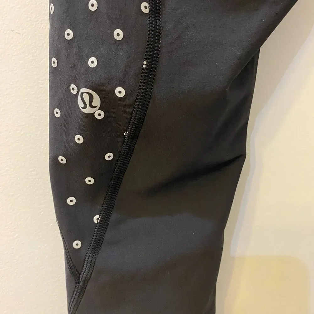 Lululemon Tight Stuff Sequin Dot Crop Black Leggings Women Size 4